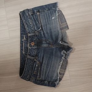 American Eagle size 4 cut off jean short